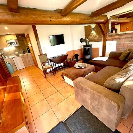 Altes Landhaus Oste, Klavier Appartement, 2 Zimmer Mit Kamin Hemmoor Экстерьер фото